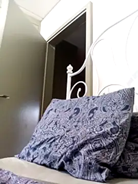 Snapshot of bonbonaumiel chatting on 17, 1, 2025 bonbonaumiel online show from 17, 1, 2025