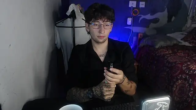 Dereck Dickson online show from 1, 12, 2025