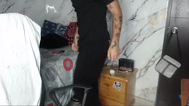 Dereck Dickson online show from 5, 4, 2026