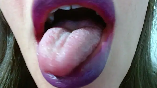 Snapshot of miss_evoleth2 chatting on 22, 7, 2026 miss evoleth2 online show from 22, 7, 2026