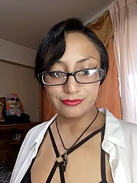 Snapshot of Lucy_Chery chatting on 13, 12, 2025 Lucy Chery online show from 13, 12, 2025