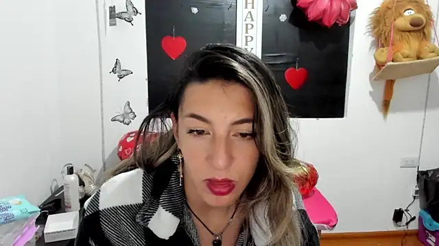 Snapshot of queen-natty chatting on 21, 2, 2025 queen-natty online show from 21, 2, 2025