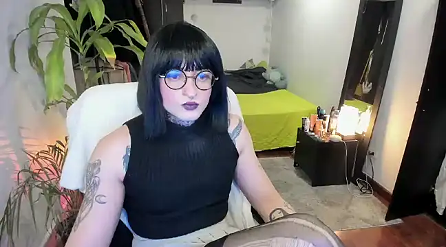 Snapshot of ShiiraVelkor chatting on 10, 3, 2025 ShiiraVelkor online show from 10, 3, 2025