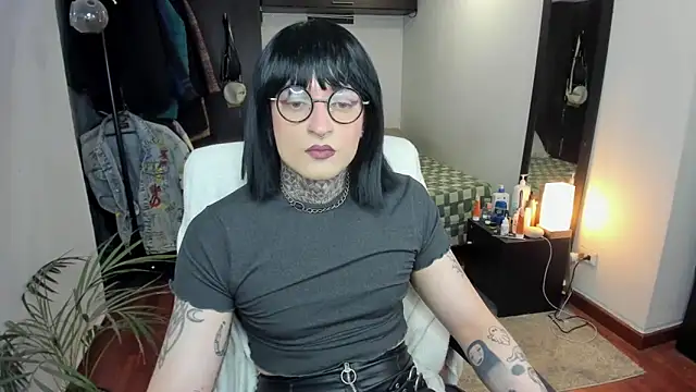 Snapshot of ShiiraVelkor chatting on 11, 9, 2025 ShiiraVelkor online show from 11, 9, 2025