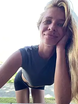Snapshot of -OliWow- chatting on 24, 5, 2026 -OliWow- online show from 24, 5, 2026