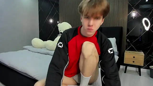 Snapshot of braxiboy chatting on 12, 1, 2025 braxiboy online show from 12, 1, 2025