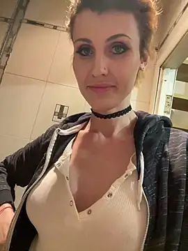 Snapshot of Kamila151 chatting on 20, 1, 2025 Kamila151 online show from 20, 1, 2025