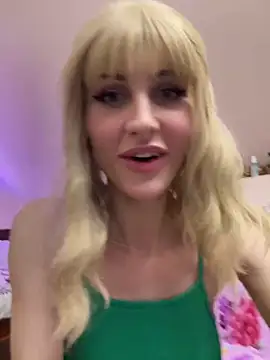 Snapshot of Kamila151 chatting on 2, 2, 2025 Kamila151 online show from 2, 2, 2025