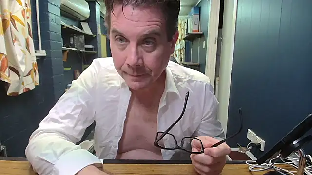 tilobinder online show from 18, 1, 2026