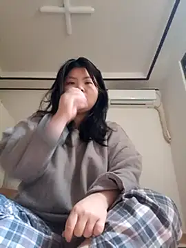 hello098712 online show from 28, 2, 2025