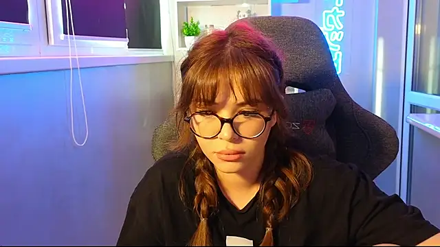 Snapshot of CutiePie3 chatting on 30, 11, 2025 CutiePie3 online show from 30, 11, 2025