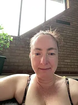 LouiseTswing online show from 9, 12, 2024