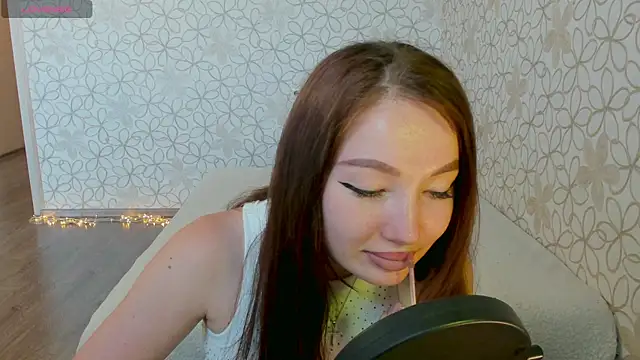 Lissa Cristal online show from 14, 7, 2026