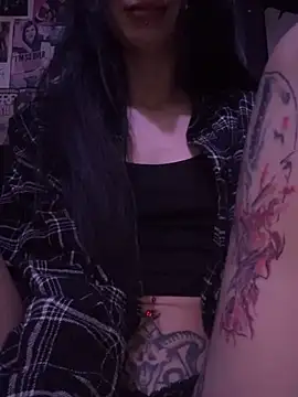 MissMidnightUK online show from 5, 2, 2026