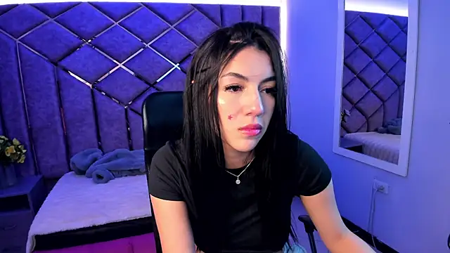 Snapshot of Poly_Sasha_ chatting on 9, 6, 2026 Poly Sasha online show from 9, 6, 2026