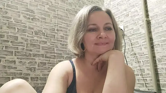 Snapshot of EdithManning chatting on 28, 1, 2025 EdithManning online show from 28, 1, 2025