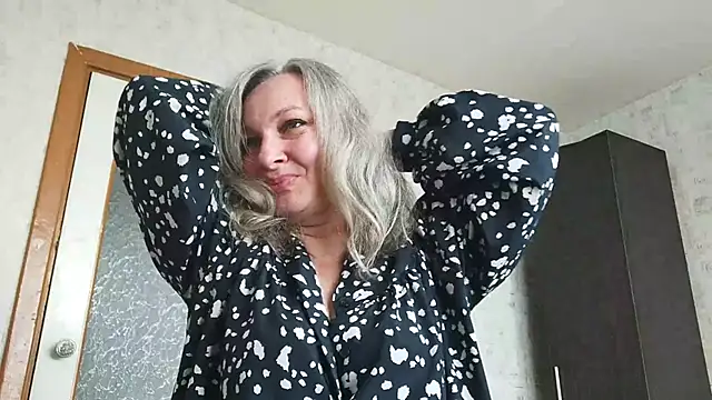 Snapshot of EdithManning chatting on 21, 5, 2026 EdithManning online show from 21, 5, 2026