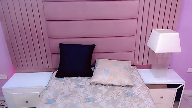 SexyValeriaa online show from 10, 1, 2025