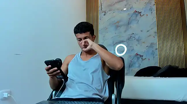 wolf james123 online show from 18, 12, 2024