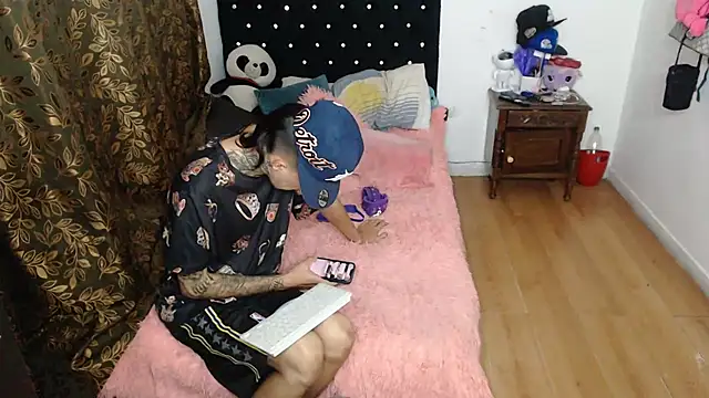 Snapshot of Kitty_and_jake chatting on 19, 3, 2025 Kitty and jake online show from 19, 3, 2025