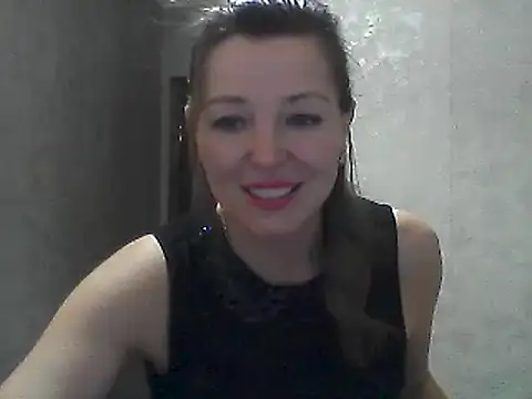 Snapshot of VselenaSun402 chatting on 9, 1, 2025 VselenaSun402 online show from 9, 1, 2025
