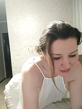 Snapshot of VselenaSun402 chatting on 19, 2, 2025 VselenaSun402 online show from 19, 2, 2025