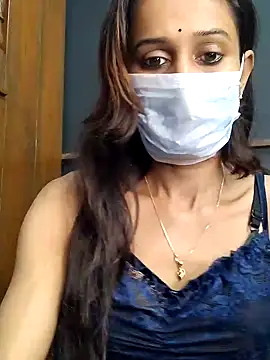 Snapshot of Oleevia chatting on 17, 11, 2025 Oleevia online show from 17, 11, 2025