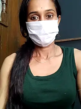 Snapshot of Oleevia chatting on 9, 3, 2026 Oleevia online show from 9, 3, 2026