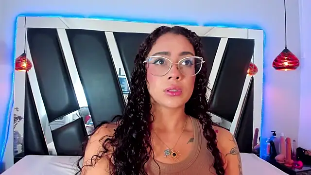 antonelllepiercee online show from 1, 3, 2025