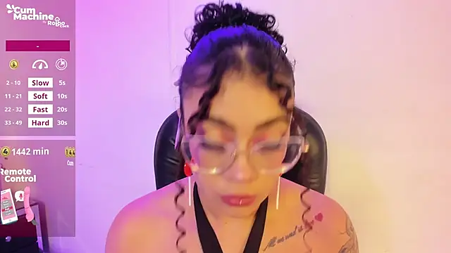 antonelllepiercee online show from 14, 9, 2025