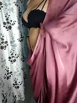 Snapshot of its_Lailaa chatting on 7, 3, 2025 its Lailaa online show from 7, 3, 2025