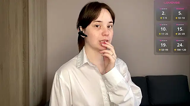 Snapshot of EditaBumford chatting on 2, 5, 2026 EditaBumford online show from 2, 5, 2026