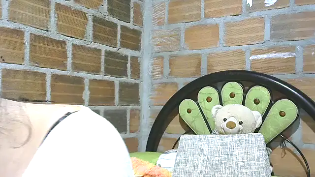 samanthaPuxy online show from 23, 2, 2026