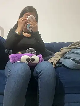 Lea velle online show from 28, 1, 2025