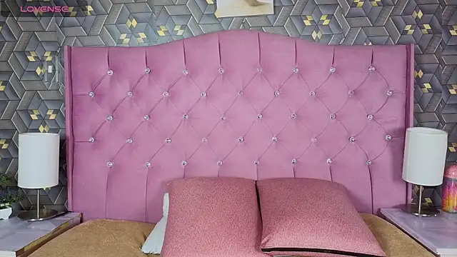 Samantha Collen online show from 7, 10, 2025