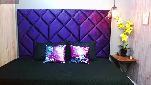 Jenna London online show from 11, 12, 2024