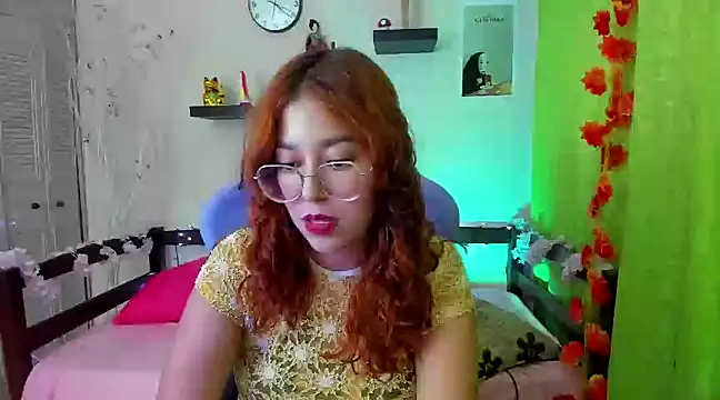 Snapshot of _Moon_Johnson chatting on 11, 2, 2025 Moon Johnson online show from 11, 2, 2025