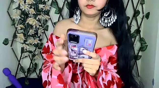 SUZY FROMUS online show from 15, 2, 2025