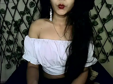 SUZY FROMUS online show from 19, 3, 2025