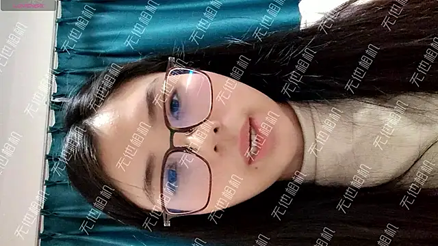 Snapshot of moyan-001 chatting on 18, 11, 2025 moyan-001 online show from 18, 11, 2025