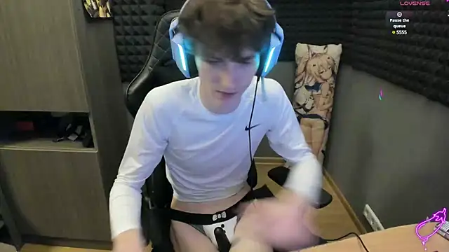 Snapshot of bambelbye chatting on 9, 12, 2024 bambelbye online show from 9, 12, 2024