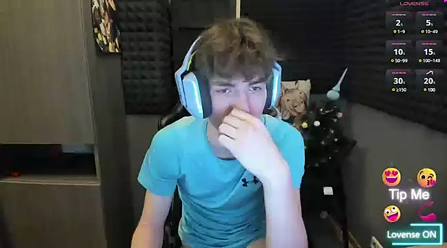 Snapshot of bambelbye chatting on 4, 1, 2025 bambelbye online show from 4, 1, 2025