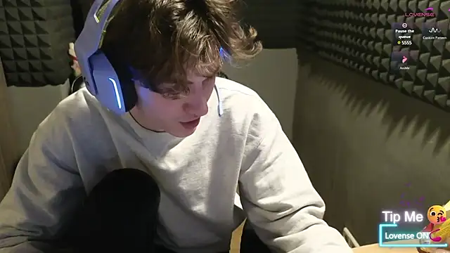 Snapshot of bambelbye chatting on 25, 2, 2025 bambelbye online show from 25, 2, 2025