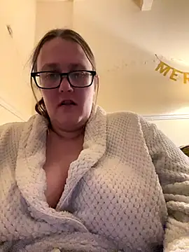 Snapshot of Foxy_Evie40XO chatting on 3, 12, 2024 Foxy Evie40XO online show from 3, 12, 2024