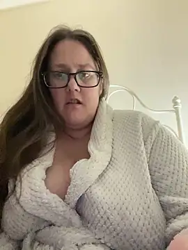 Snapshot of Foxy_Evie40XO chatting on 8, 12, 2024 Foxy Evie40XO online show from 8, 12, 2024