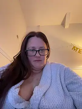 Snapshot of Foxy_Evie40XO chatting on 24, 12, 2024 Foxy Evie40XO online show from 24, 12, 2024