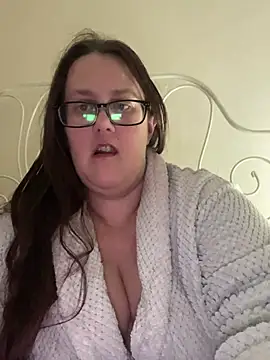 Snapshot of Foxy_Evie40XO chatting on 2, 2, 2025 Foxy Evie40XO online show from 2, 2, 2025