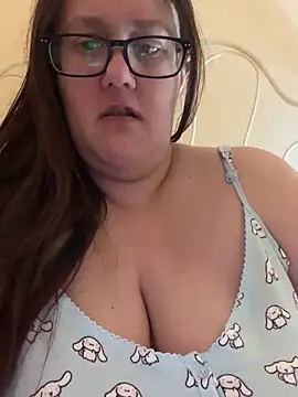 Snapshot of Foxy_Evie40XO chatting on 18, 2, 2025 Foxy Evie40XO online show from 18, 2, 2025