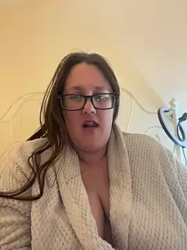 Snapshot of Foxy_Evie40XO chatting on 3, 3, 2025 Foxy Evie40XO online show from 3, 3, 2025