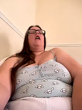 Snapshot of Foxy_Evie40XO chatting on 16, 11, 2025 Foxy Evie40XO online show from 16, 11, 2025